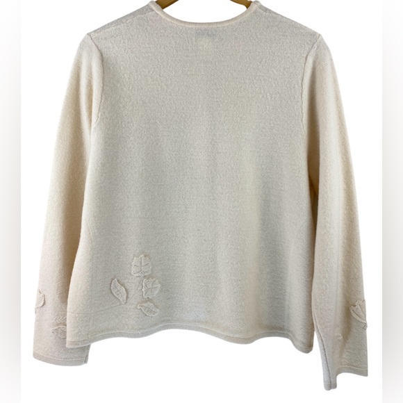 Pendleton Women’s Sz LP Cardigan Sweater Floral Bead Design Ivory Merino Wool - Picture 2 of 8